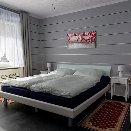 Mit Pool Im Seusslitzer Grund Nyaraló