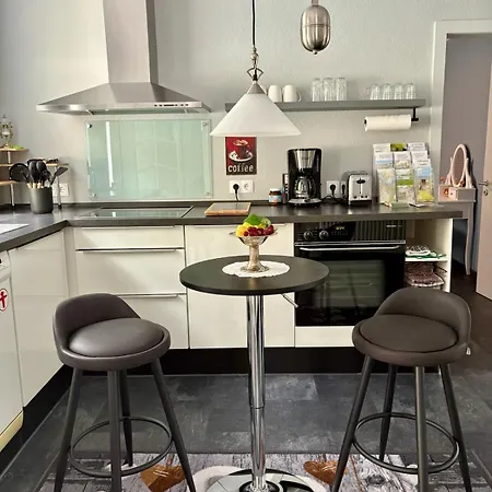 Mit Pool Im Seusslitzer Grund Nyaraló *