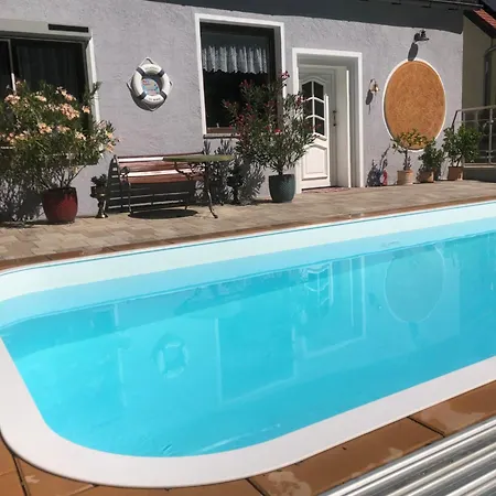 Nyaraló Mit Pool Im Seusslitzer Grund